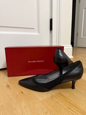 Ellen Tracy Black Leather Pointed-Toe Kitten Heels